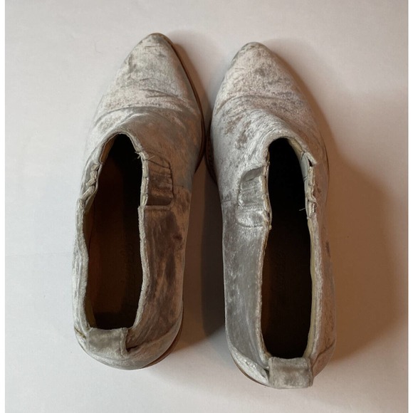 Madewell The Grayson Chelsea Boot in Velvet 7 In Distressed Stone / Taupe Bootie - Picture 8 of 13